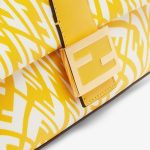 Fendi Baguette 1997 Medium Glazed Canvas Bag - Image 5